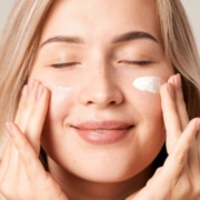Skincare quotidiana per la prevenzione dello skin aging